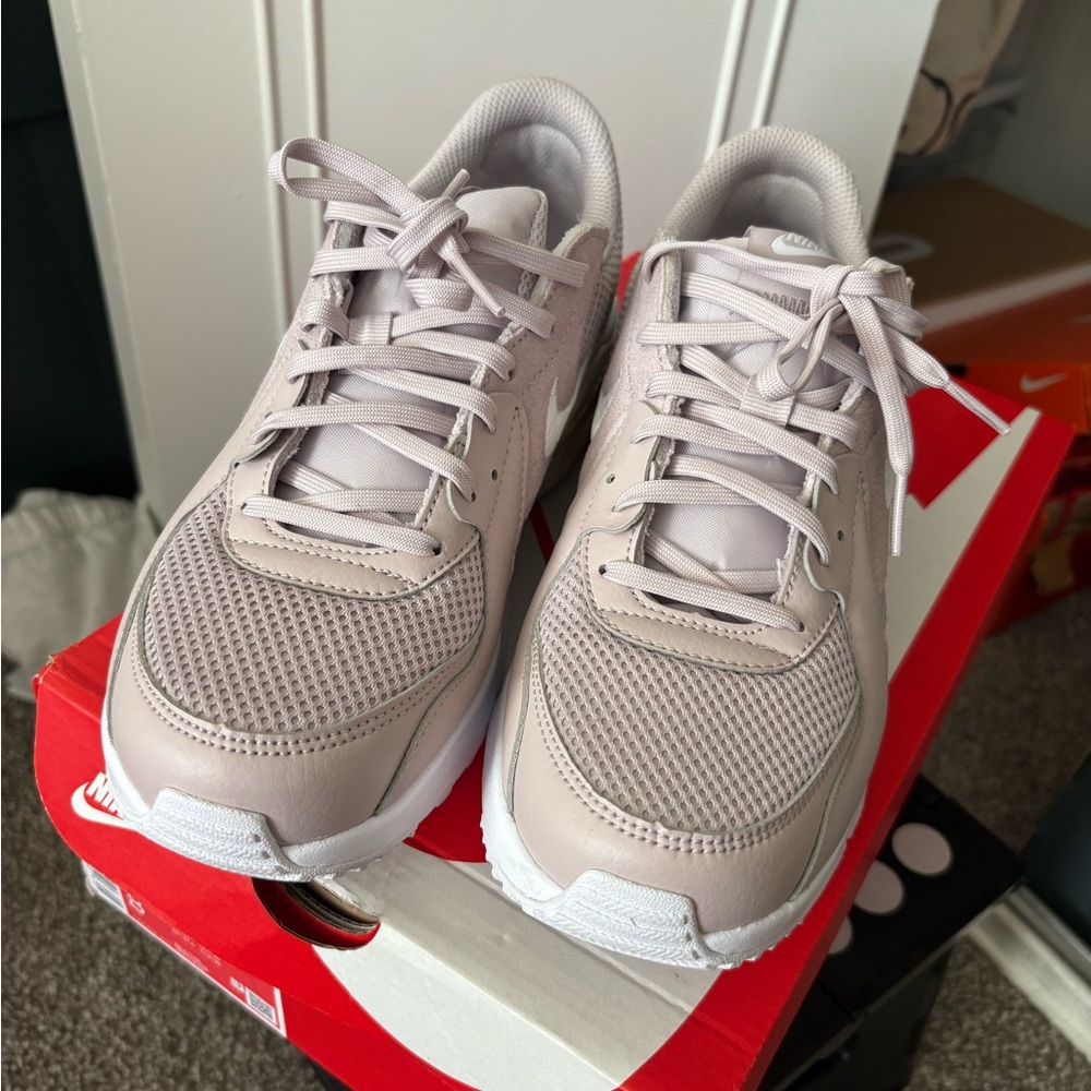 Nike Air Max Excee "Platinum Violet/White" Women's Shoe - Picture 4 of 8